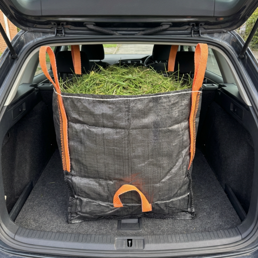 garden waste bag fits in car